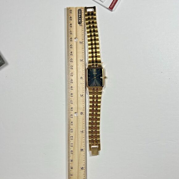 Men's Pulsar rectangular Watch Quartz. Mov't Japan VX32-X154 Gold Black date - Picture 6 of 13